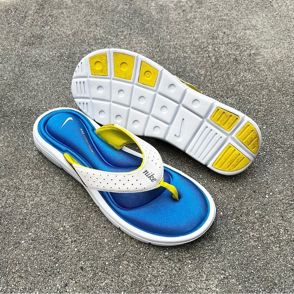 WMNS NIKE COMFORT THONG WHITE GOLDEN NEON BLUES FOOTBEDS FOOT BED FOOTBED NWB - Picture 3 of 8